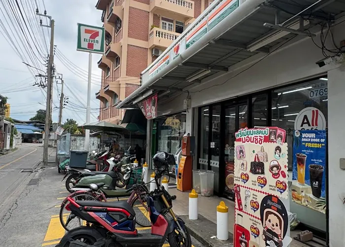 Baan Ah Kung * Bangkok